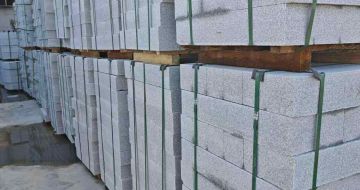 山东芝麻白路牙石，路侧石