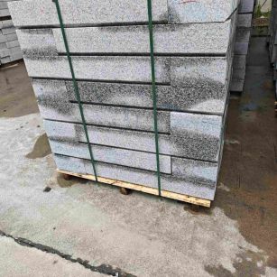 山东芙蓉白路牙石，马路牙子