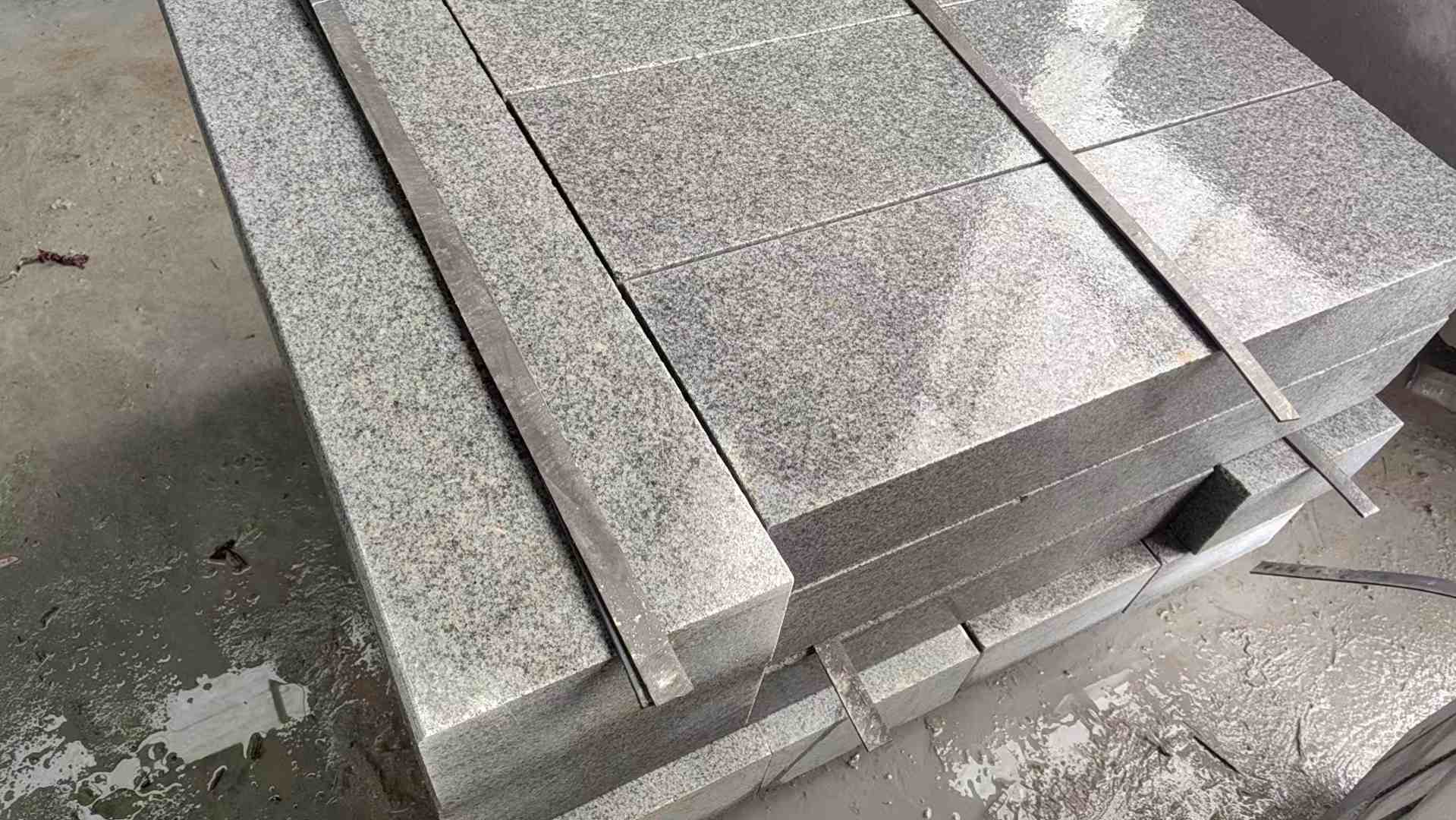 山东芝麻灰 芝麻白 路牙石 路侧石 马路牙子